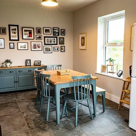 Charming Rural Holiday home *